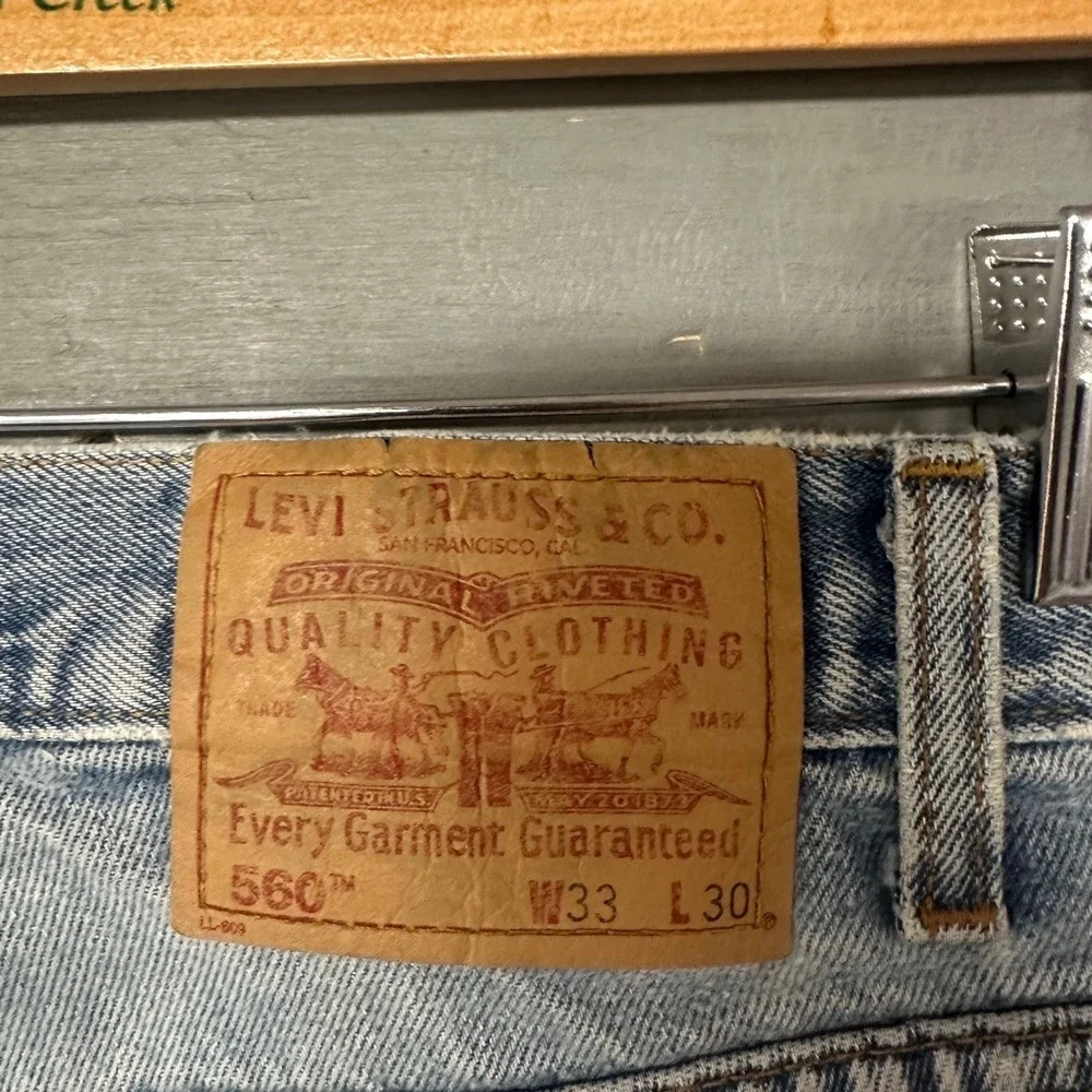 Vintage Levis 560 Mens 33x30 Light Wash‎ Comfort Fit Tapered Jeans Distressed
